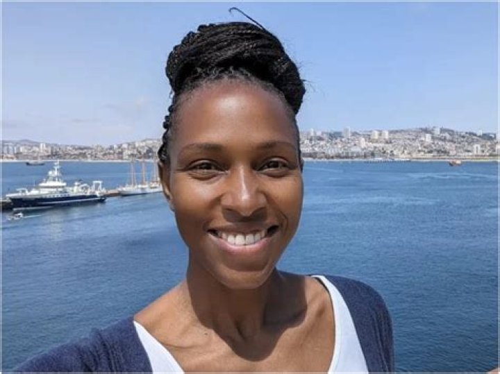 A Journey With Her Parents