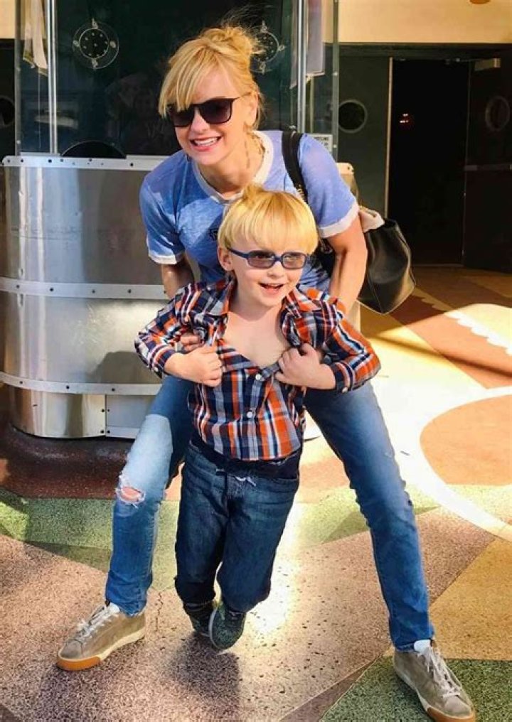 Anna Faris And Michael Bennett: A Journey Of Love And Laughter