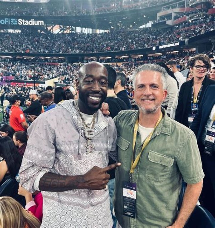 Bill Simmons' Wife Kari: A Supportive Partner In The Sports Media Industry