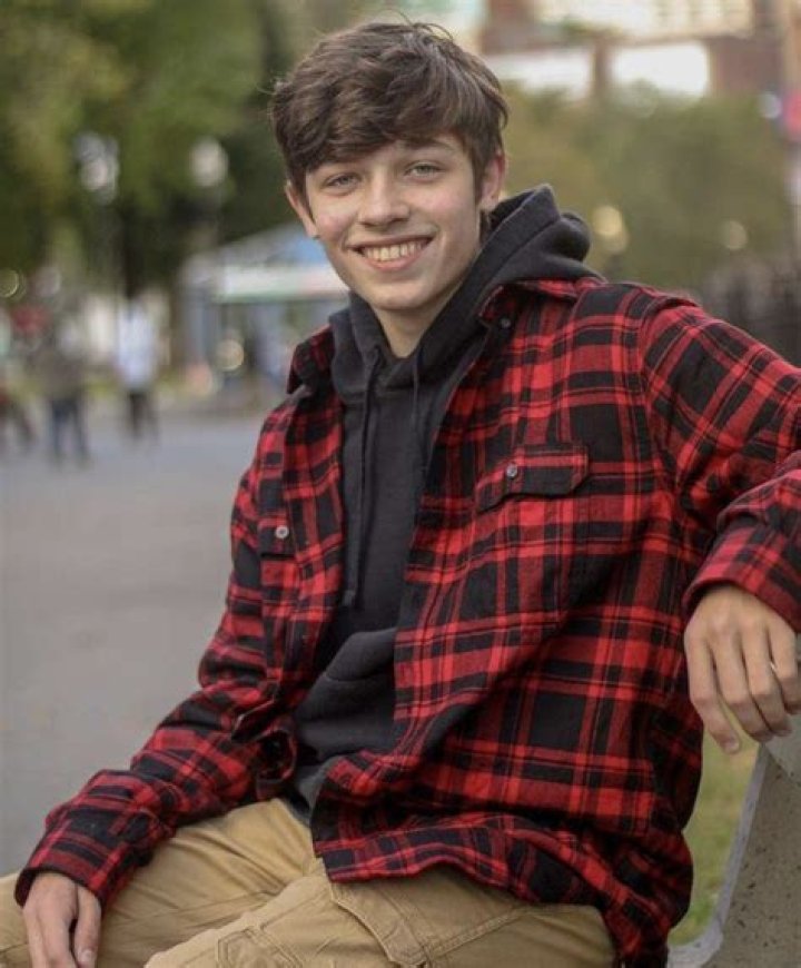 Captivating Deepfake Of The Sturniolo Triplets