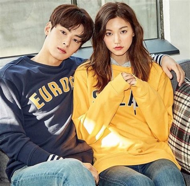 Cha Eun Woo Relationship Status: The Truth Revealed