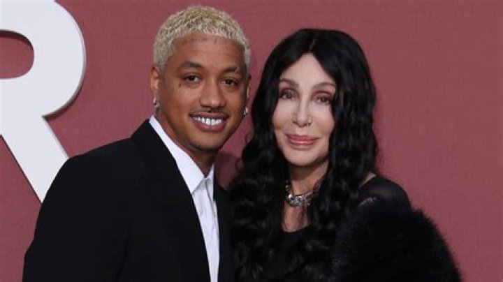 Cher's Boyfriend: Unveiling The Man Who Captured Her Heart