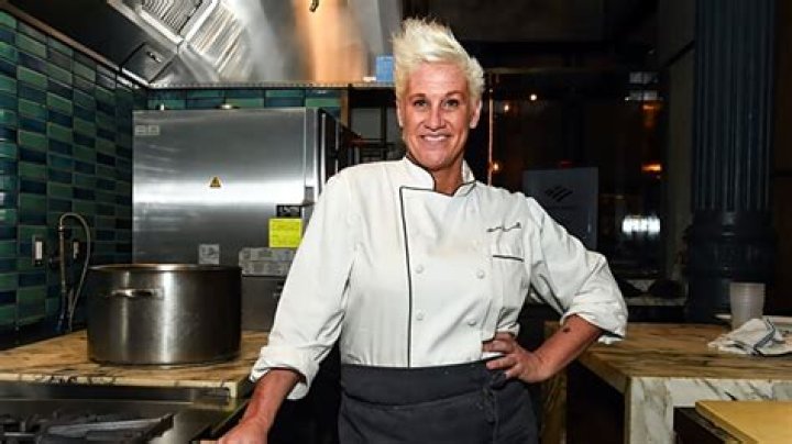 Discover Anne Burrell's Height Revealed