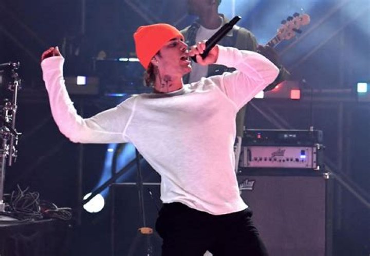 Discover The Collaborative Genius Of Justin Bieber: Unforgettable Feats