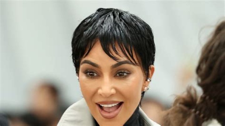 Discovering The Enigma Of Bianca Censori Hair