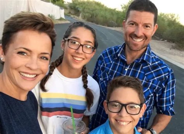 Does Kari Lake Have Children?