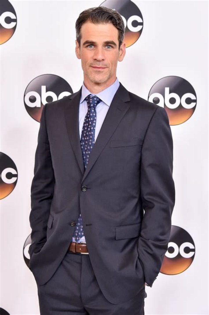 Eddie Cahill - Exploring The Net Worth Of A Prolific Actor