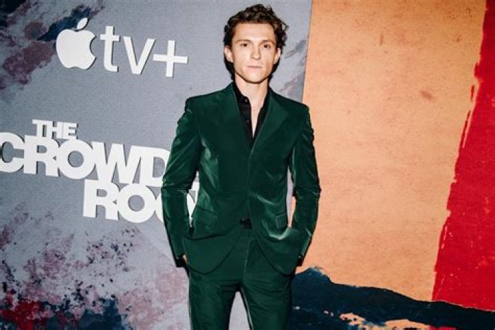 Emerging Male Actors In Their 20s: A Spotlight On Rising Stars