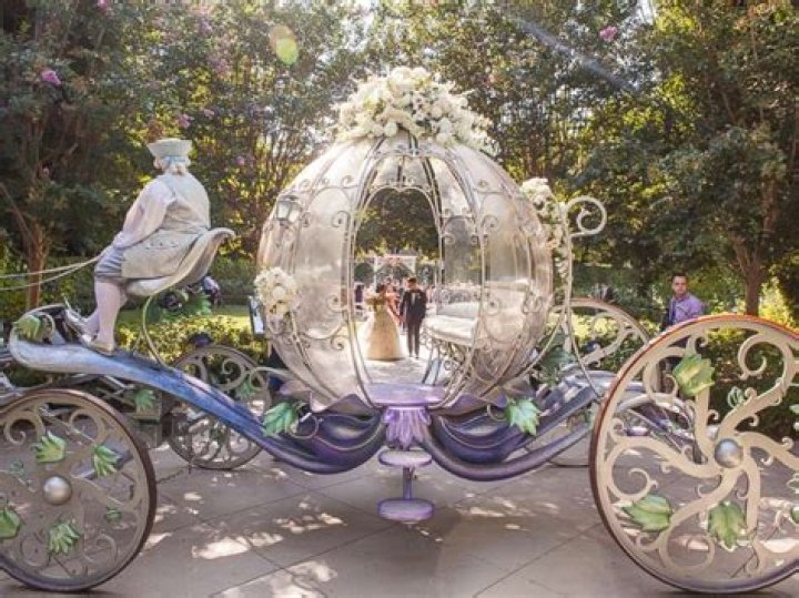 Enchanting Cinderella Wedding: A Fairytale Experience