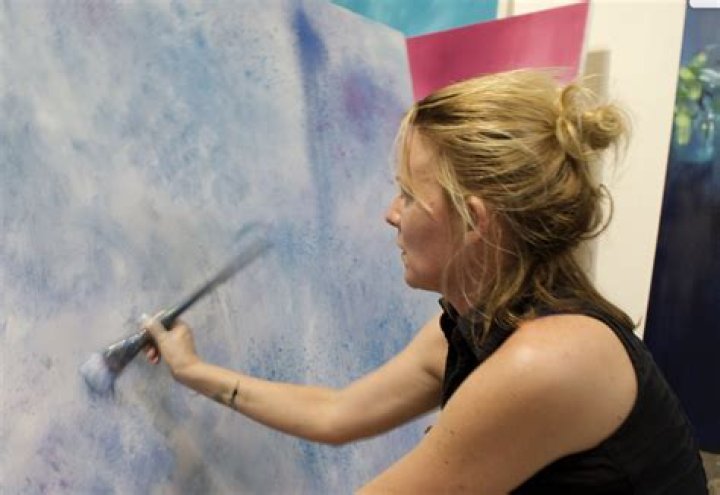 Exploring The Artistic Journey Of Laurel Holloman At Henry Park