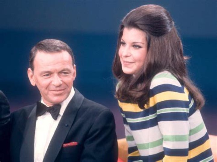 Frank Sinatra And Daughter Nancy Sinatra: A Musical Legacy