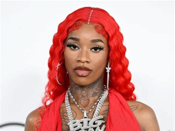 Hiba Abouk's Jaw-dropping Fortune: Unveiling The Wealth Behind The Enchanting Star