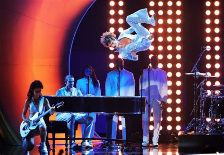 How Axl Rose's Diet Fuels His Iconic Performances