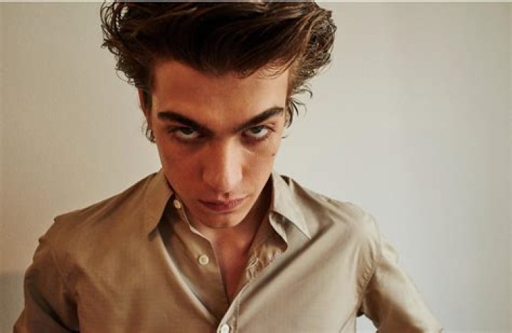 How Tall Is Lorenzo Zurzolo In Feet? - Accurate Measurement