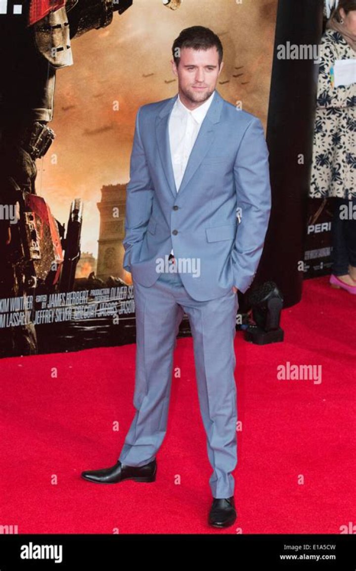 Informative Guide To Jonas Armstrong: Actor And Television Star