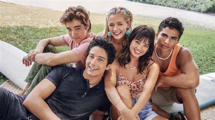 Is Camryn Manheim Gay? Uncovering The Truth Behind The Rumors