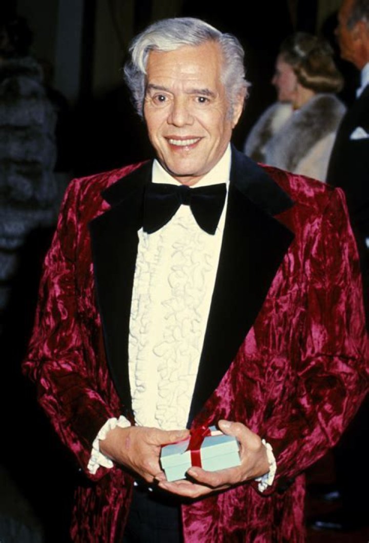 Is Desi Arnaz Jr. Currently On Life Support?