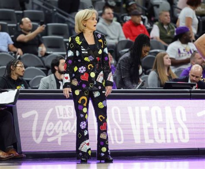 Is Kim Mulkey Currently Married?