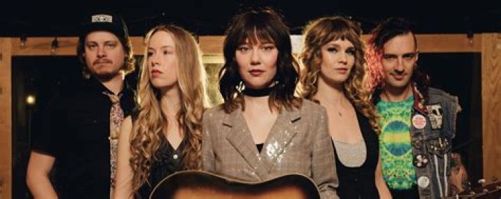 Is Molly Tuttle Hitched? Finding Out The Truth Behind The Rumors
