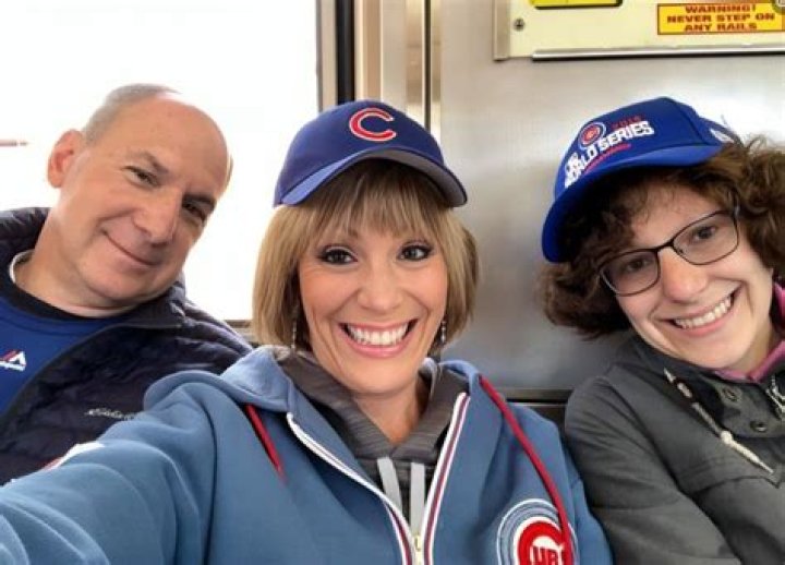 Is Roz Varon Married? Discoveries And Insights