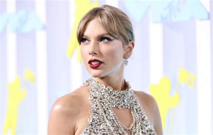 Is Taylor Swift Plumper Than Ever? Fans Speculate On Weight Gain