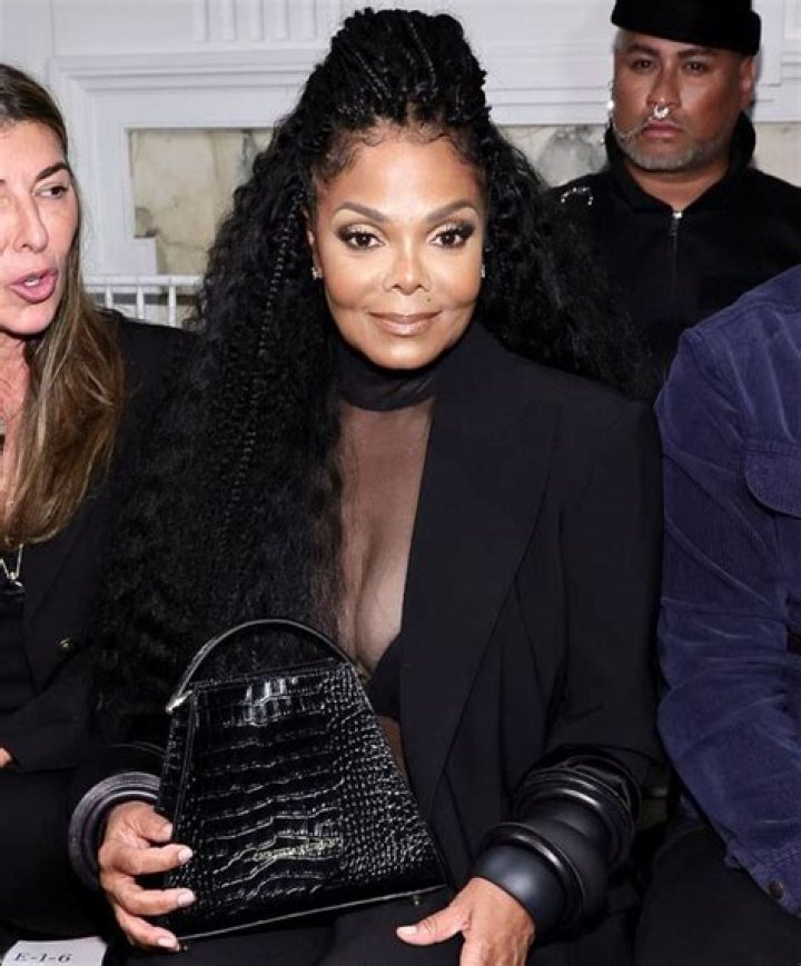 Janet Jackson Bra Size, Age, Weight, Height, Measurements