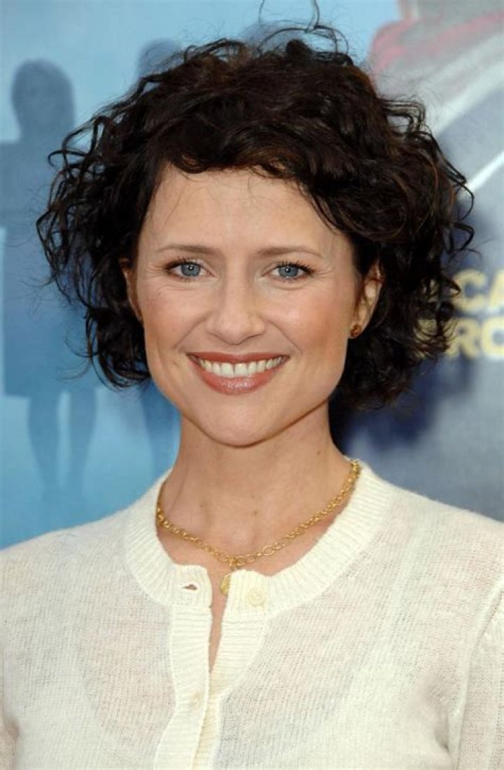 Jean Louisa Kelly Net Worth, Income, Salary, Earnings, Biography