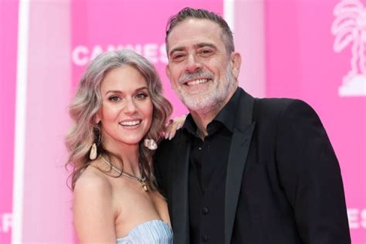Jeffrey Dean Morgan's Spouse: A Look At His Married Life