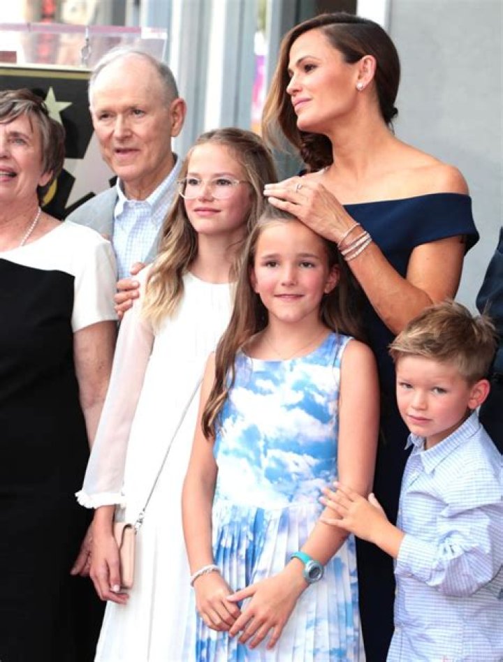 Jennifer Garner's Family Ties Revealed