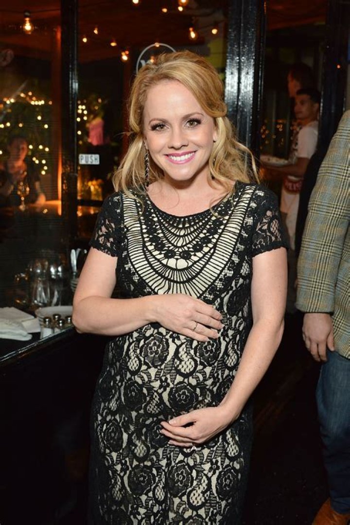 Kelly Stables: The Vibrant Star Of Modern Family