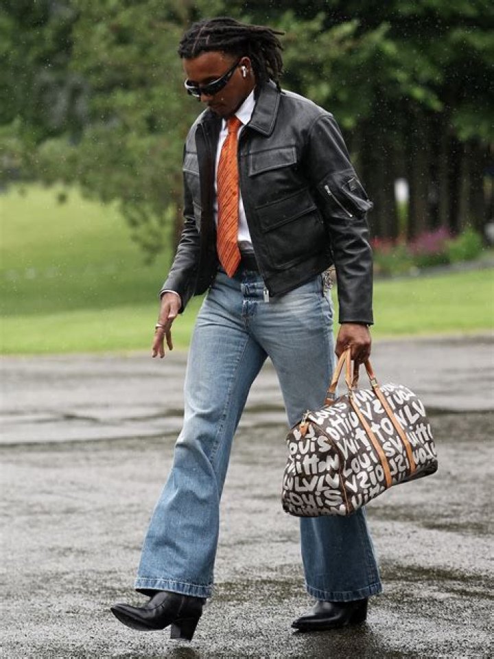 Kounde Girlfriend: Unraveling The Personal Life Of A Rising Star