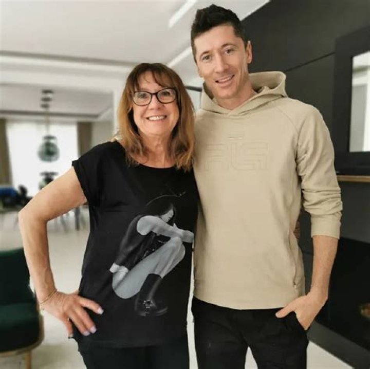 Lewandowski's Mother: A Supportive Influence On His Career