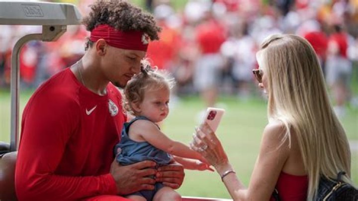 Mahomes Pregnancy Rumors: Breaking News For 2024