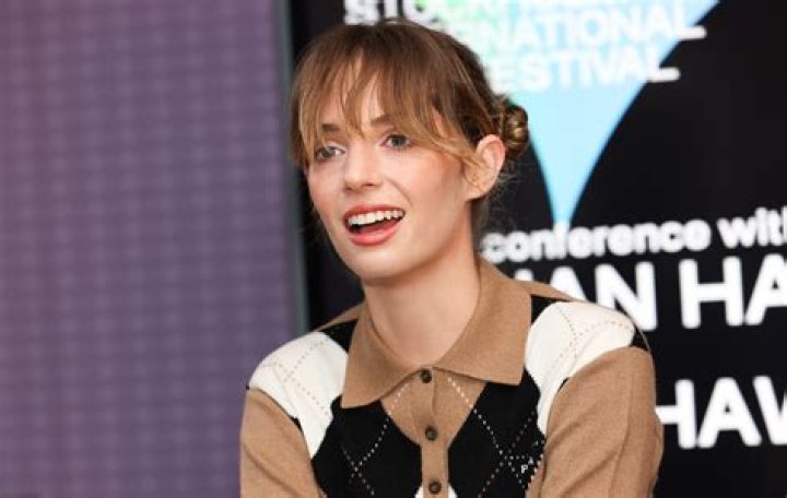 Maya Hawke's Height: Unraveling The Mystery