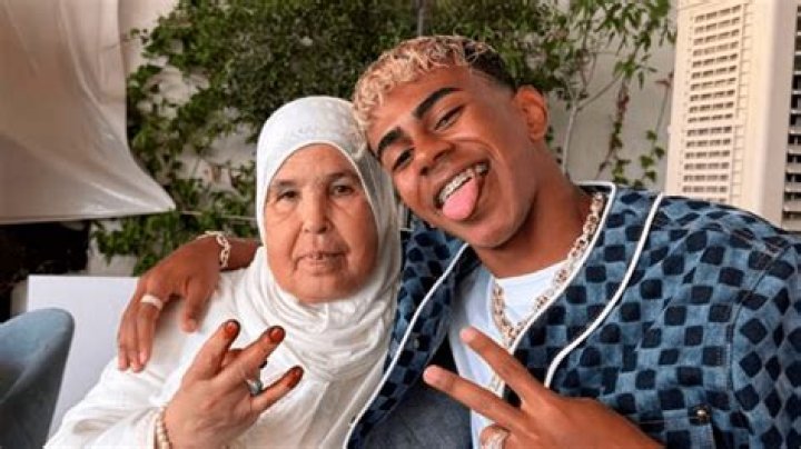 Meet Lamine Yamal And His Family: A Story Of Love And Support