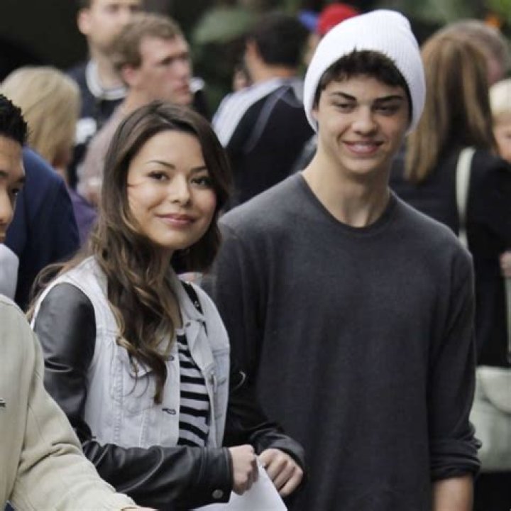 Miranda Cosgroves Dating History: A Comprehensive Look At Her Boyfriends
