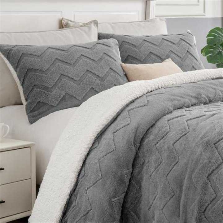 Relaxing Nights With Our Exceptionally Soft Comforter