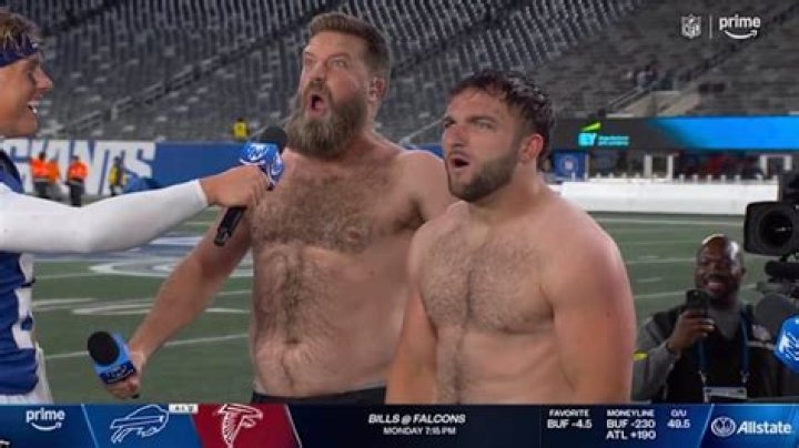 Ryan Fitzpatrick bares it all, goes shirtless in postgame broadcast after Bills' TNF win