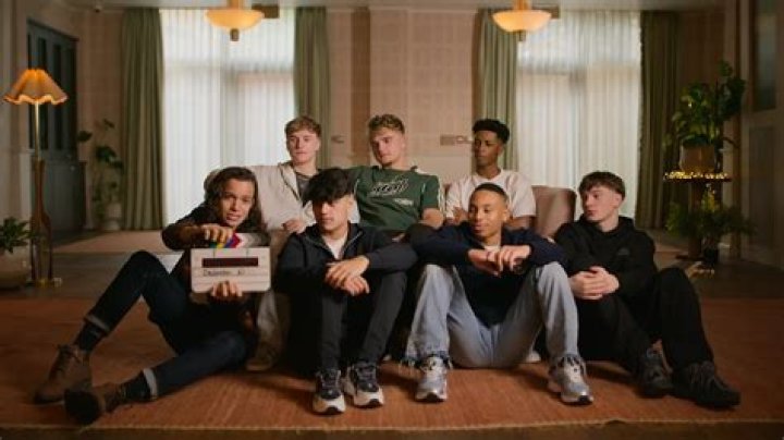 Simon Cowell: The Young Days Of A Music Industry Icon