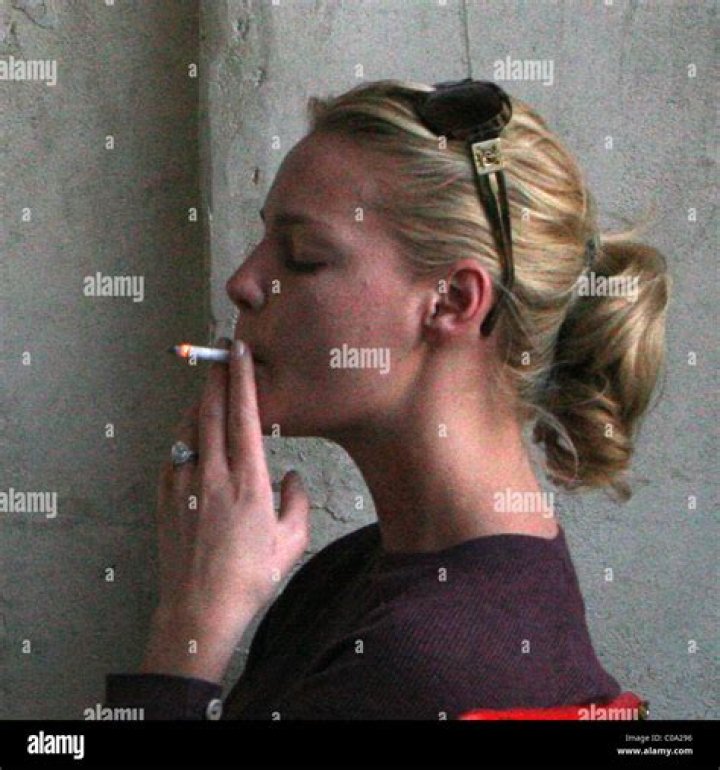 Smoking With Katherine Heigl: A Closer Look
