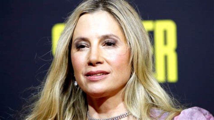 The Allure Of Mira Sorvino: A Captivating Guide To Her Timeless Beauty