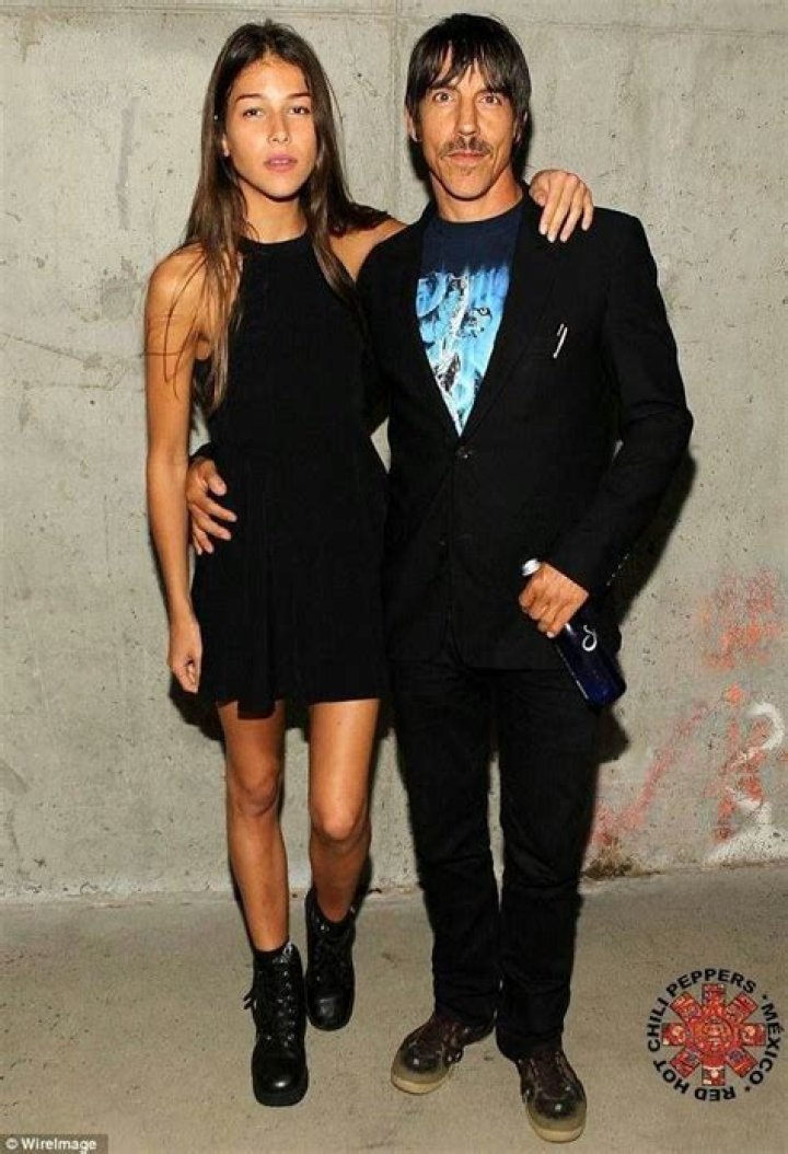 The Definitive Guide To Anthony Kiedis' Relationship With Elena