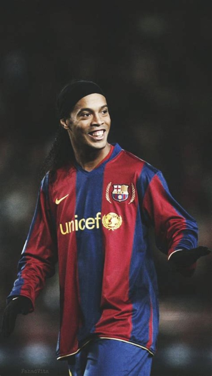 The Legendary Ronaldinho: A Phenomenal Footballer