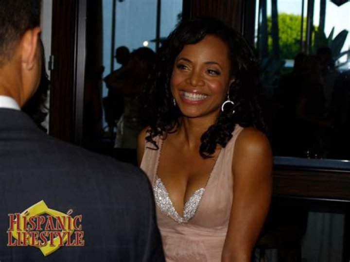 The Love Life Of Gina Ravera: Exploring Her Romantic Partners