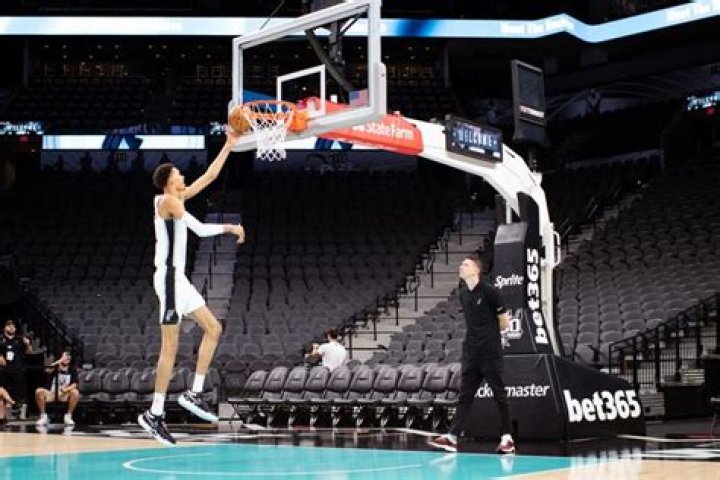 The Towering Height Of Eve Wembanyama: A Basketball Giant