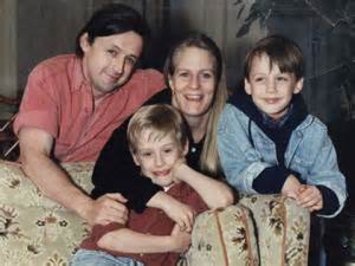 The Ultimate Guide To Macaulay Culkin's Parents: A Comprehensive Exploration