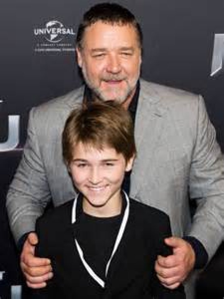 The Ultimate Guide To Tennyson Crowe