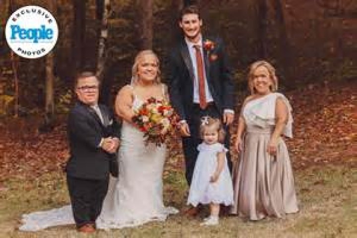 Unconventional Love Story: Elizabeth And Brice Welcome Their Dwarf Child