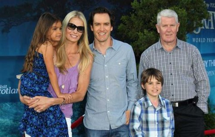 Uncover The Untold Story Of Mark Paul Gosselaar's Parents