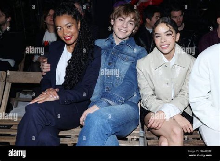 Uncovering The Reasons Behind Ross Lynch And Jazs Breakup: A Comprehensive Investigation
